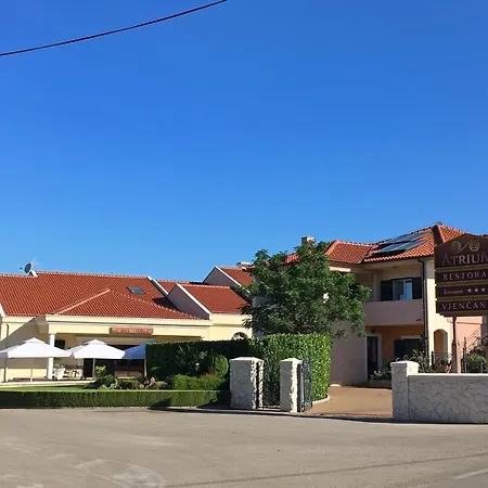 Apartment Family Friendly With A Swimming Pool Lozovac, Krka - 18961 *