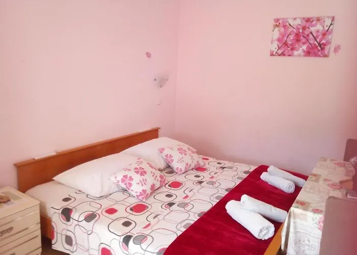 Family-friendly With Swimming Pool Lozovac, Krka - 18961 Appartamento *