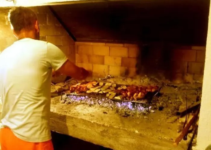 Family-friendly With Swimming Pool Lozovac, Krka - 18961 * Lozovac