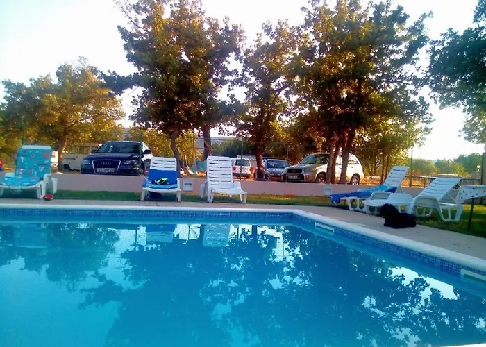 Family-friendly With Swimming Pool Lozovac, Krka - 18961 Appartamento